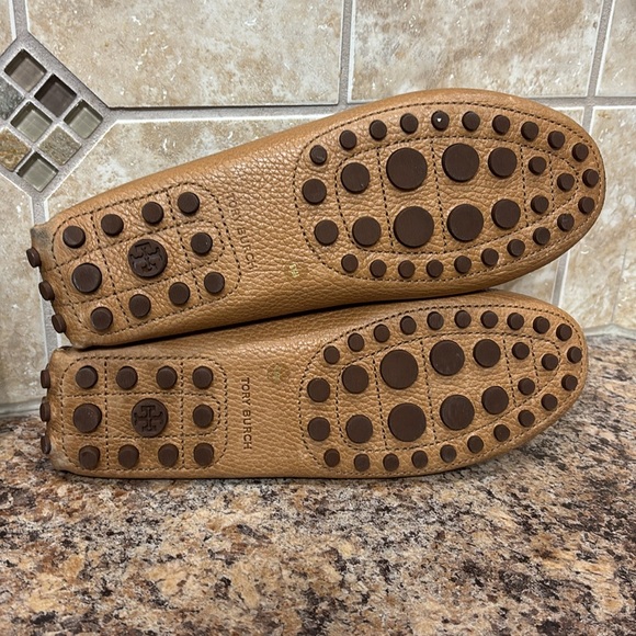 Tory Burch Kendrick Royal Tan Driving Moccasin Loafer Size 8 1/2 - Picture 12 of 13